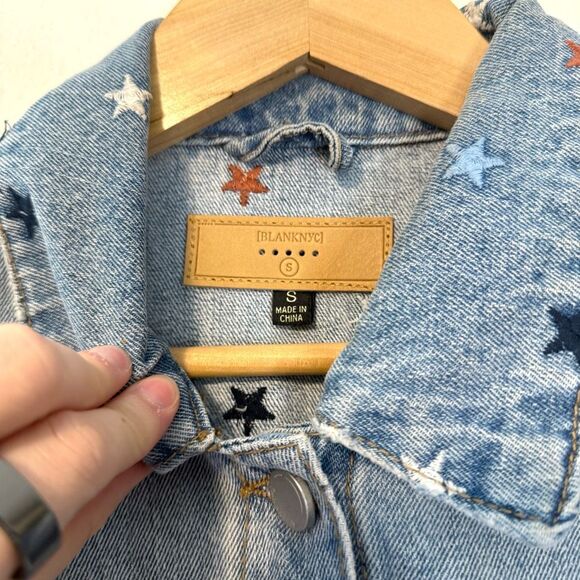 BLANK NYC Star Embroidered Born in USA Denim Jacket Size Small - Picture 6 of 10